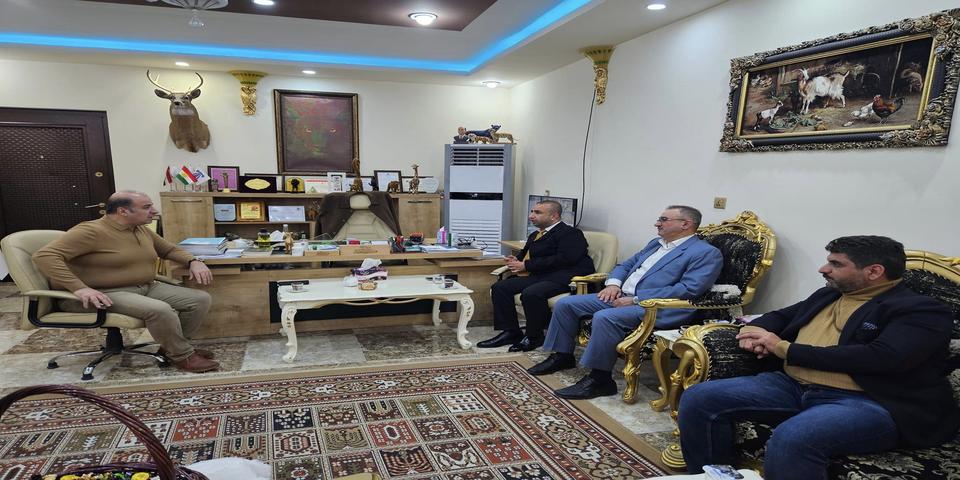 The secretary of Kurdistan Veterans Syndicate, Mr. Professor Dr. Farhad and the delegation of Yawari visited the Erbil zoo,